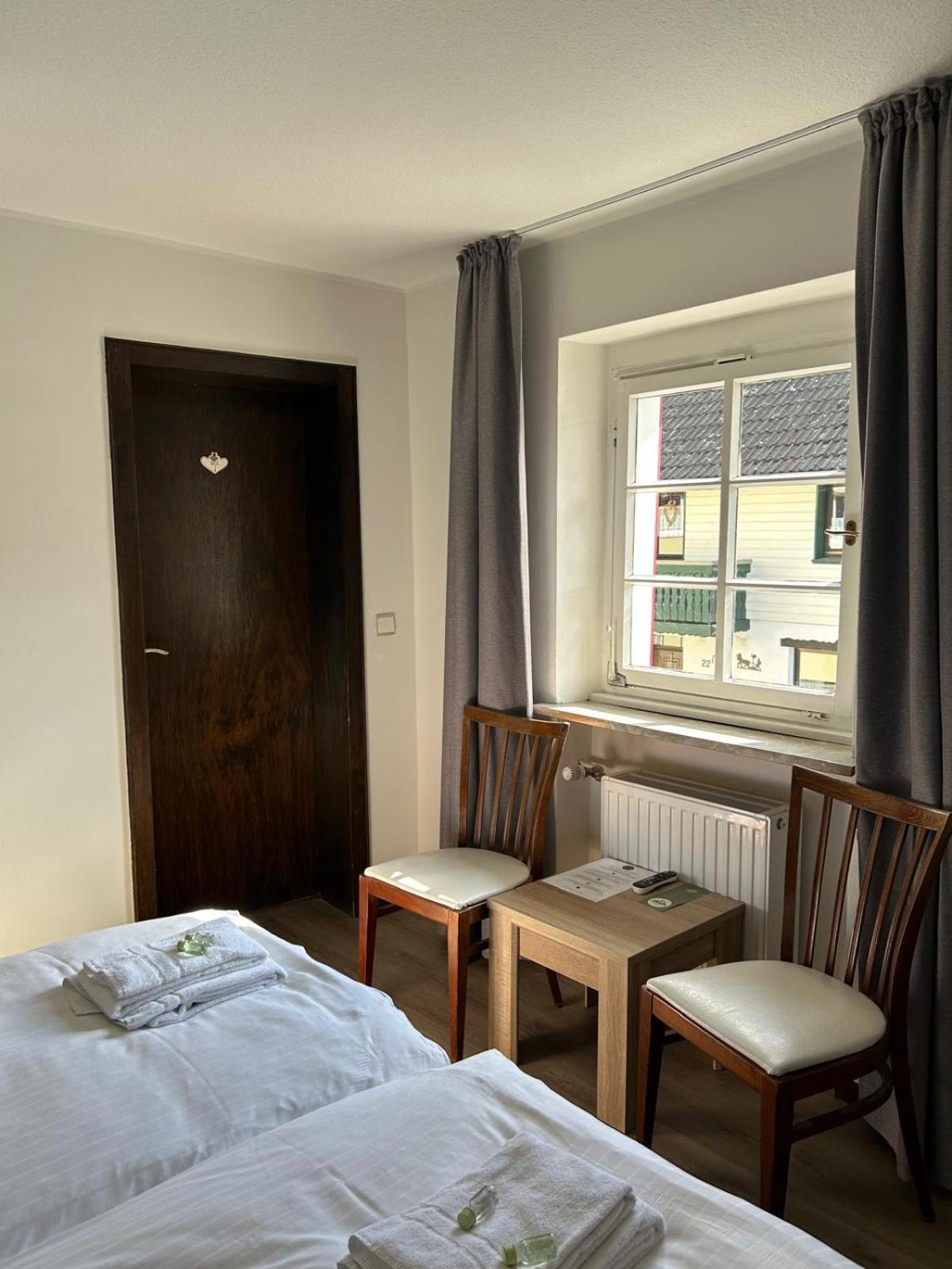Garni Hotel Im Fachwerkhof Simmerath Rum bild